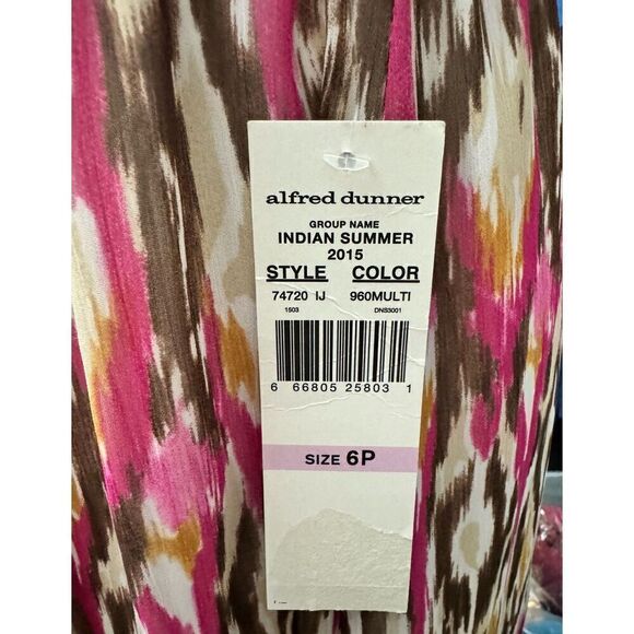 Alfred Dunner Elastic Waist, Peasant Skirt (NWT) with Fashion Forward T-shirt - Picture 9 of 9